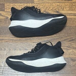 Under Armour Curry 3Z7 Basketball Shoes